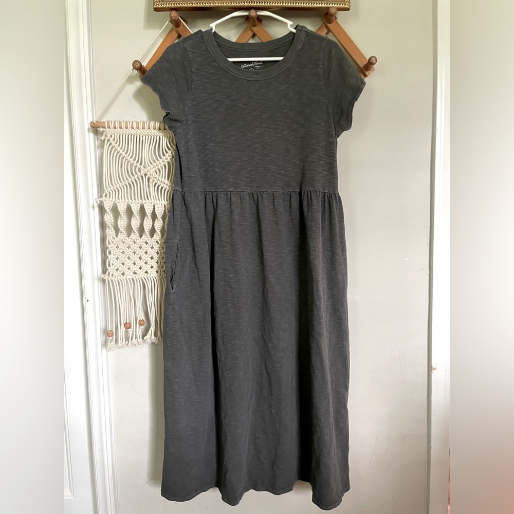 Universal Thread gray knit T-shirt dress pockets small cottage core prairie